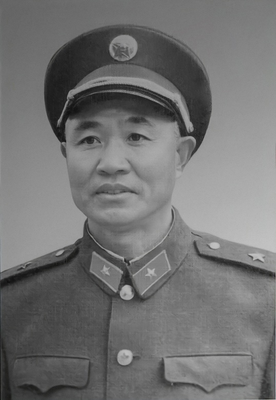 閆秉章